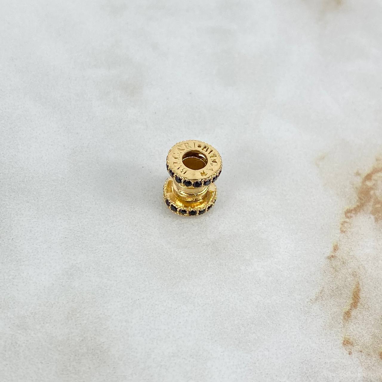Charm Sand Screw 2.2gr / 0.85cm / 8mm Black Zircons Yellow Gold ©