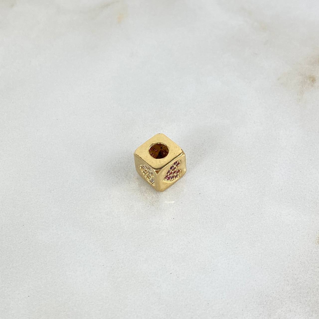 Herraje Cubo Corazon 2.55gr / 0.8cm / 8mm Circones Fucsias Blancos Oro Amarillo ©