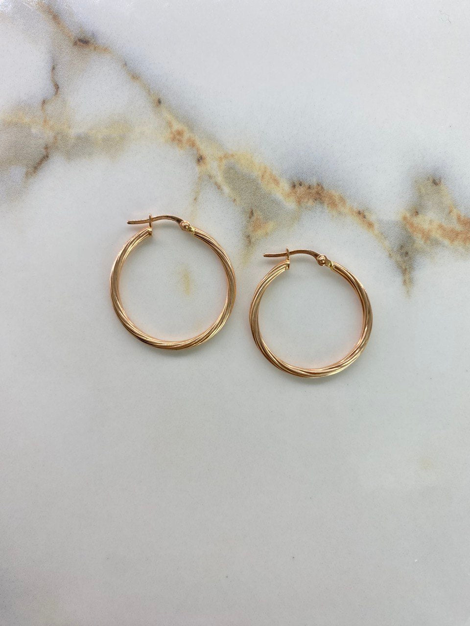 Hoop Earrings Lore 1.95gr / 2.8cm / Yellow Gold ©