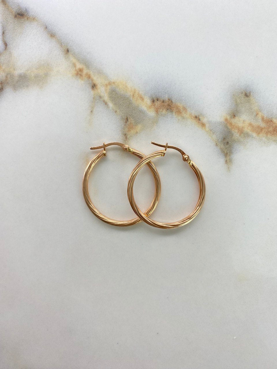 Hoop Earrings Lore 1.95gr / 2.8cm / Yellow Gold ©