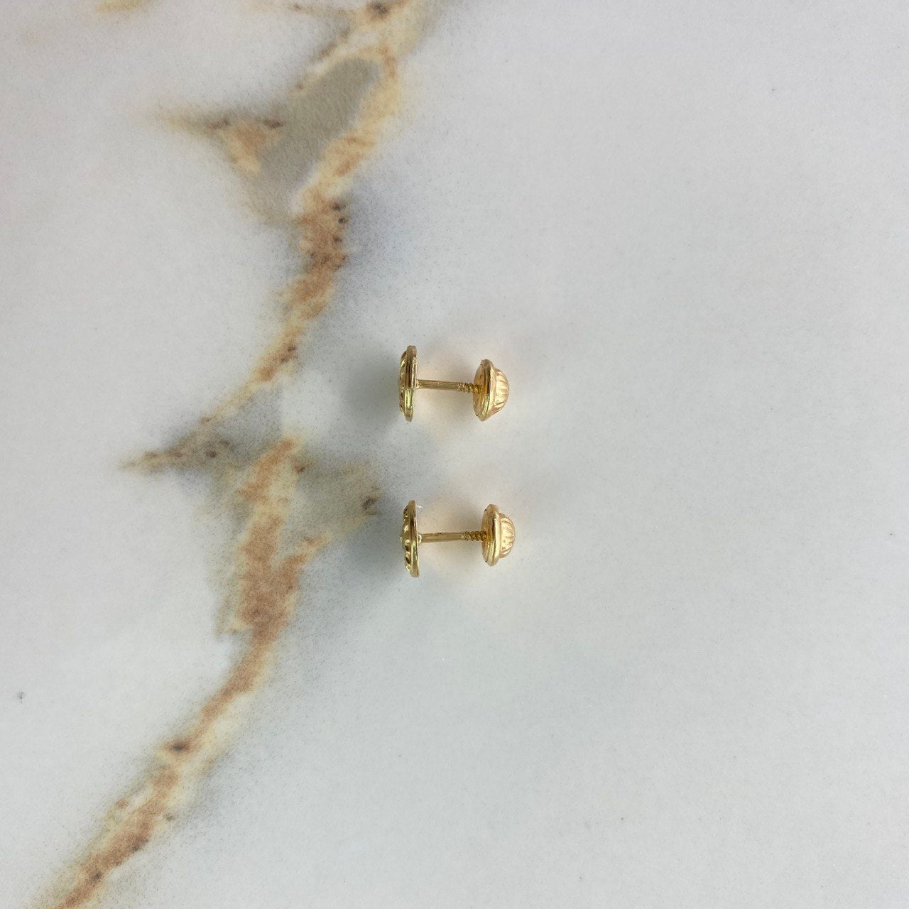 Stud Earrings Sol 0.85gr / Yellow Gold &