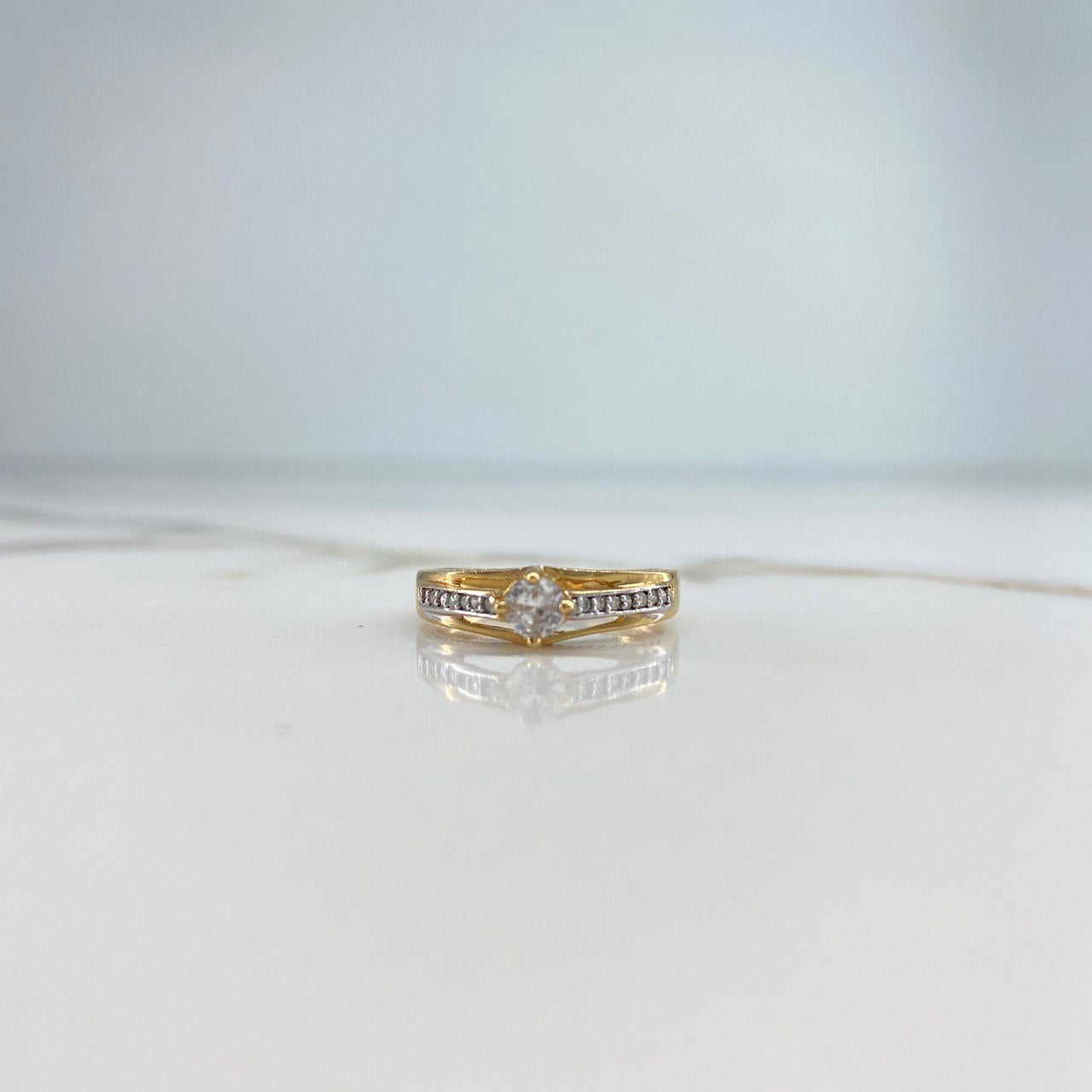 Three Line Ring 2.2gr / T6 1/2 / White Zircons Two Yellow and White Golds &