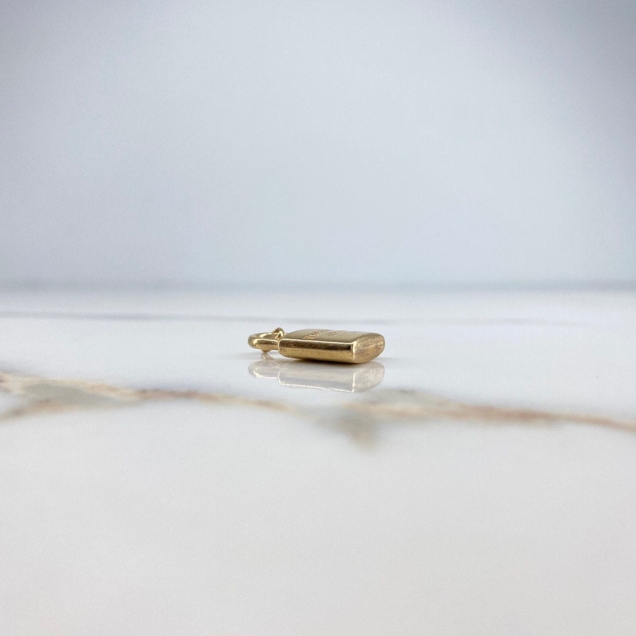 Pendant Lock 1.55gr / 2cm / Yellow Gold Stamped &