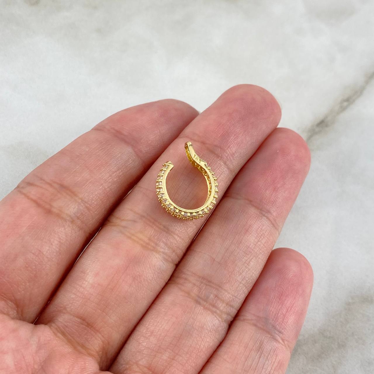 Piercing Earcuff Simulador 1.1gr / 1.2cm / Abrazo Curvo Oro Amarillo 18K (Joya) ©
