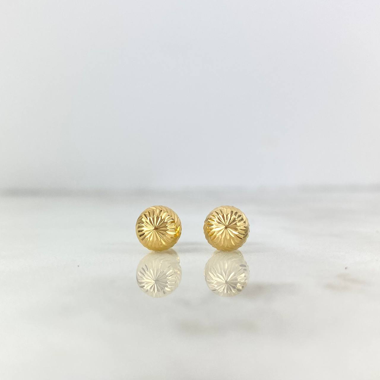 Stud Earrings Media Bead 0.8gr / 7mm Diamond Cut Yellow Gold
