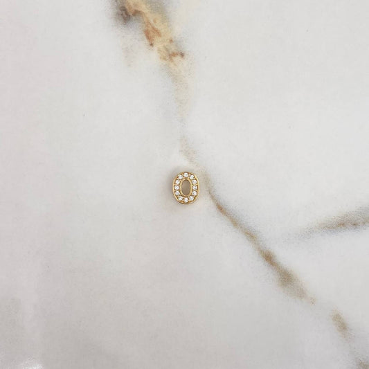 Pendant Letter O 0.5gr / 0.7cm / 3D White Zirconia Yellow Gold $
