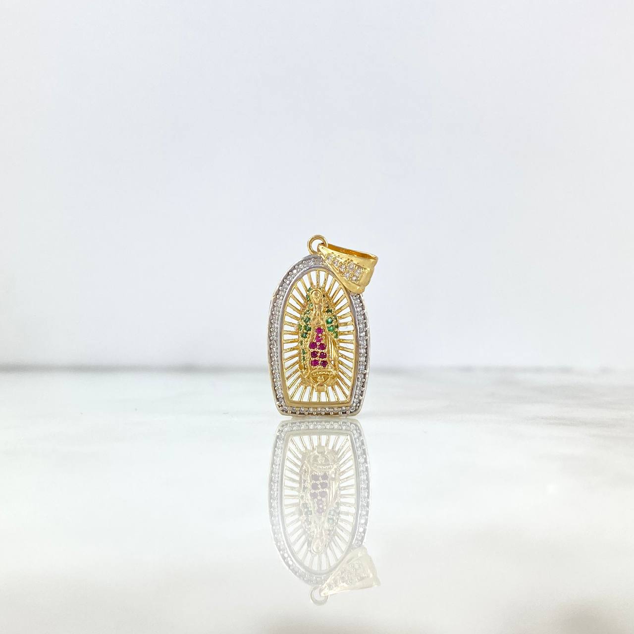 Dije Virgen Guadalupe 3.9gr / 3.1cm / Circones Fucsias Verdes Blancos Dos Oros Amarillo Blanco