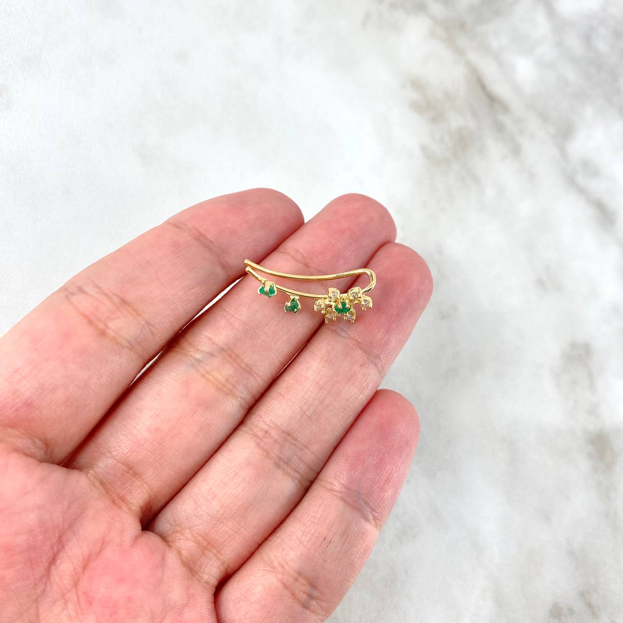 Piercing Earcuff Simulator 1.15gr / 2.2cm / Snowflake Emeralds 20 Pts White Diamonds 12 Pts Yellow Gold (Jewel) *