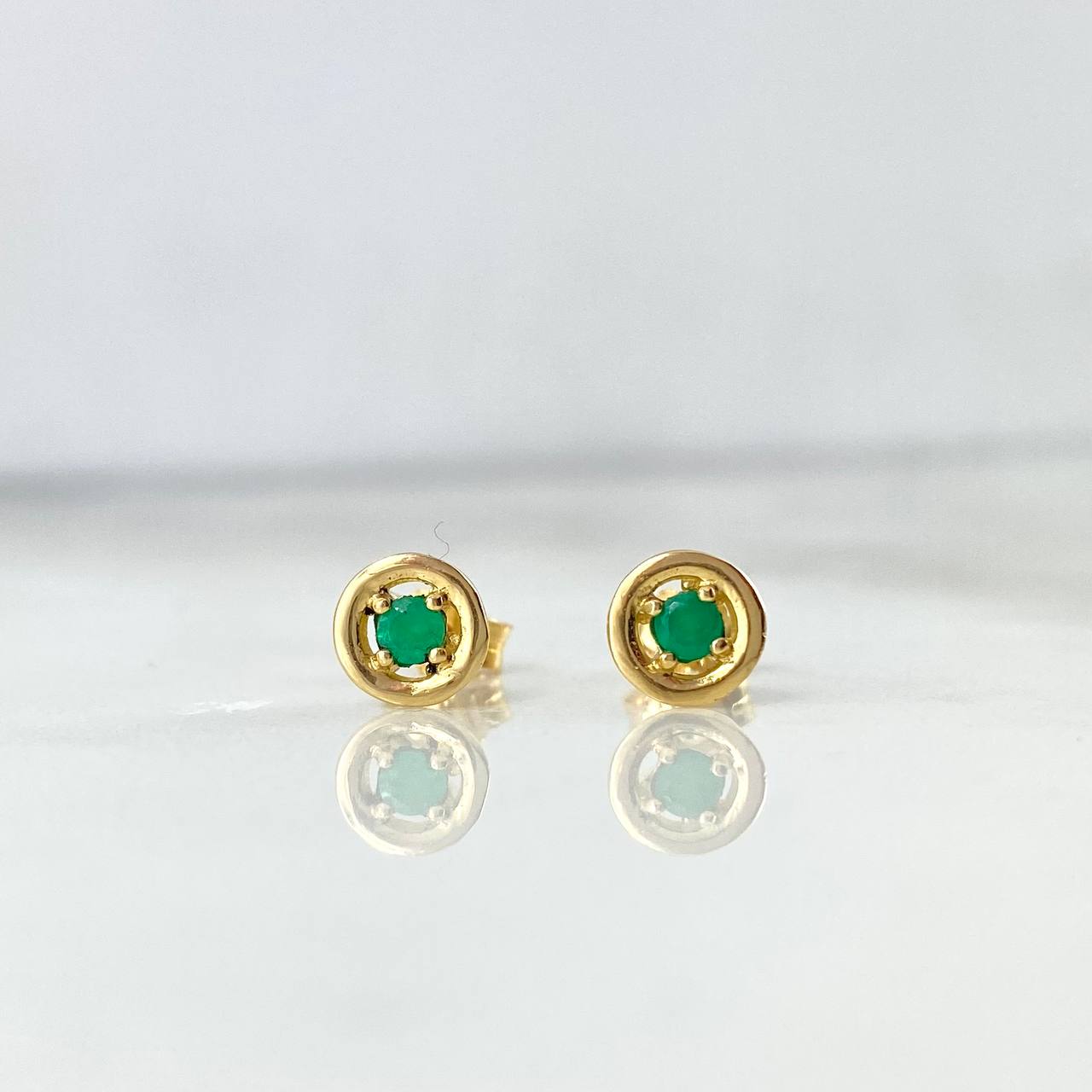 Topos Halo 1.6gr / 0.5cm / Esmeralda 22pts Broche Mariposa Oro Amarillo (Joya)