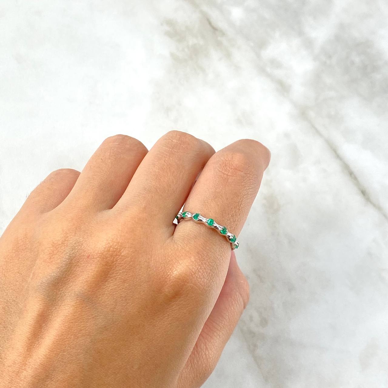 Bubble Ring 2.3gr / T7 / Emeralds 22pts White Gold (Jewel)