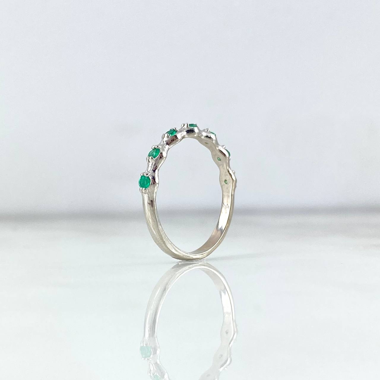 Bubble Ring 2.3gr / T7 / Emeralds 22pts White Gold (Jewel)