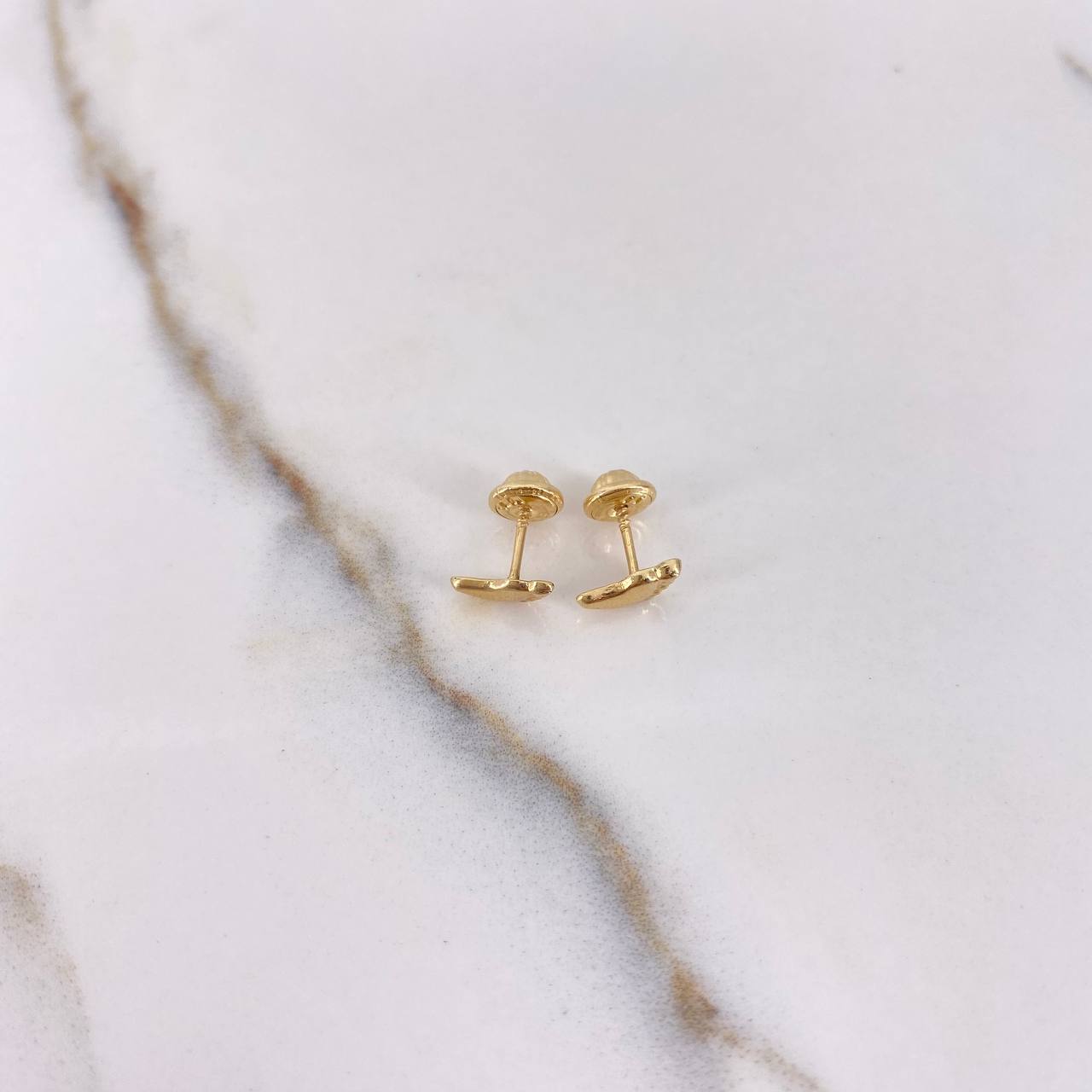 Stud Earrings Dots 0.6gr / Smooth Yellow Gold &