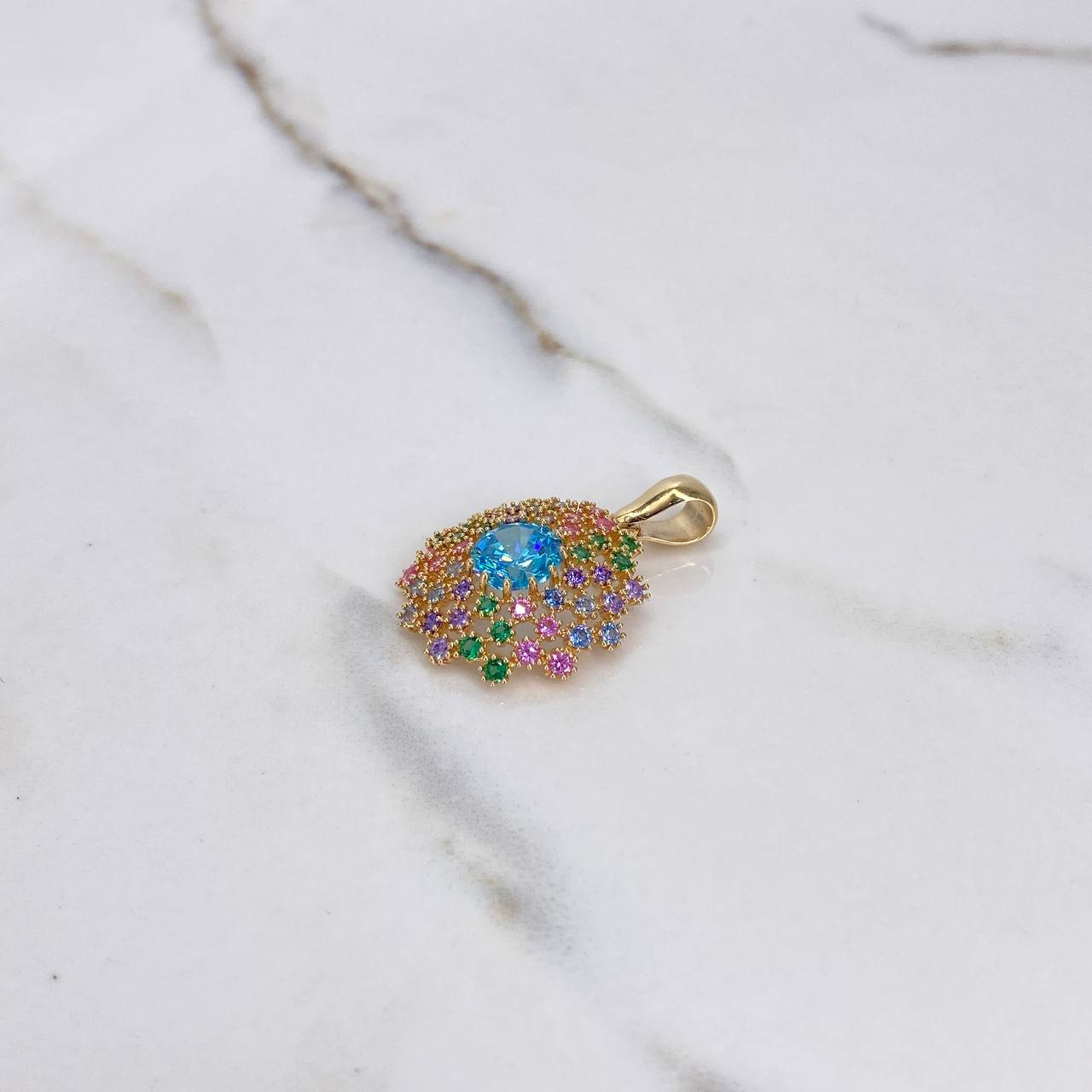 Pendant Lotus Flower 5.1gr / 3.3cm / Colored Zircons Yellow Gold $