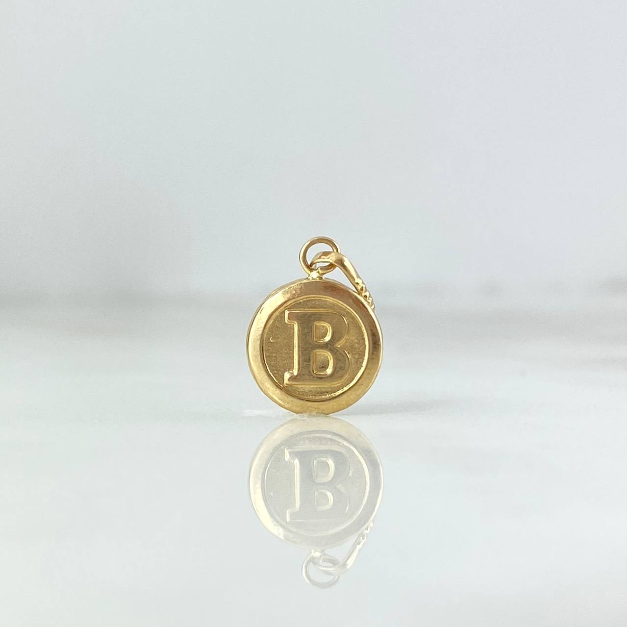 Pendant Letter B Round 0.4gr / 1.6cm / Yellow Gold Die-cut