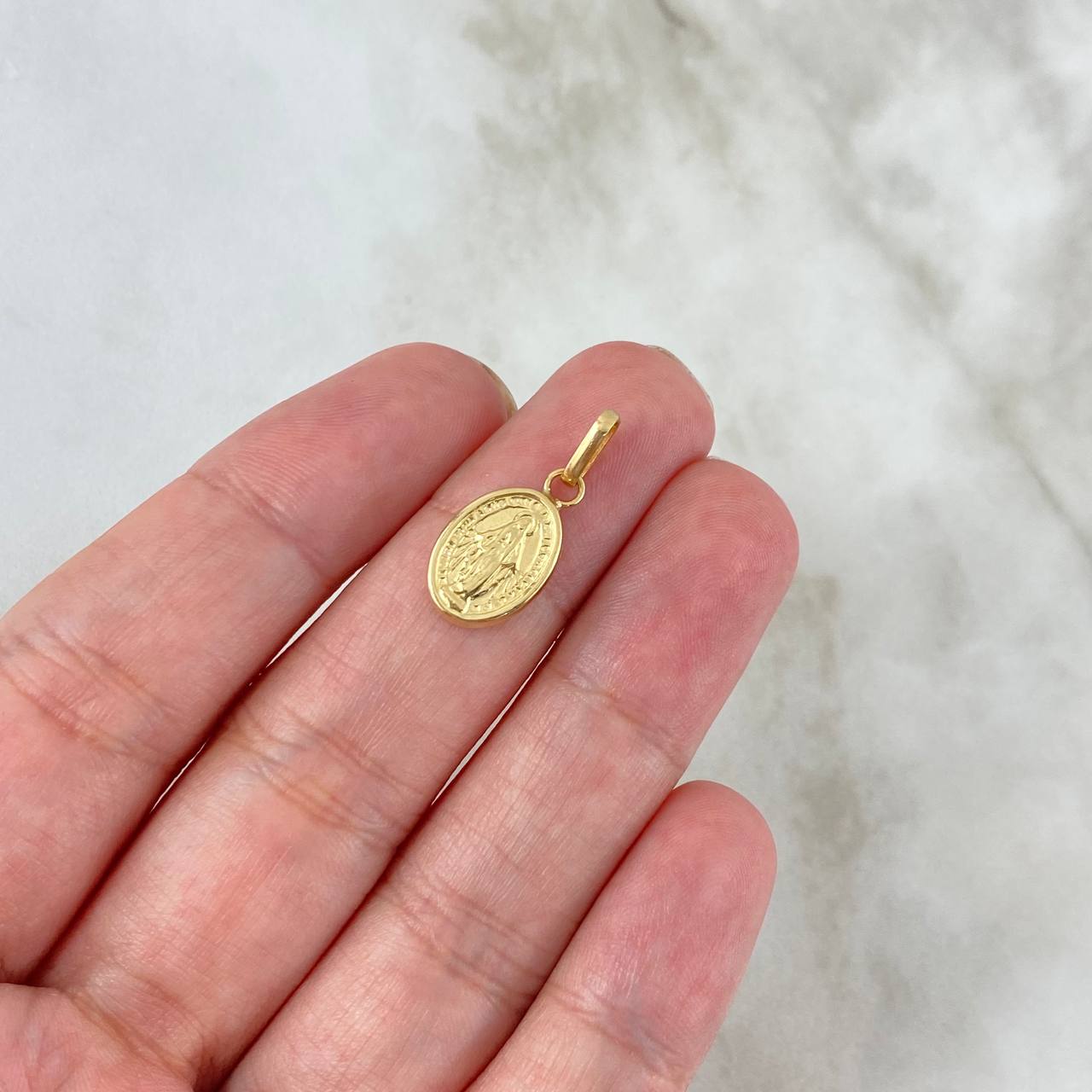 Pendant Miraculous Virgin 0.95gr / 2cm / Yellow Gold ©