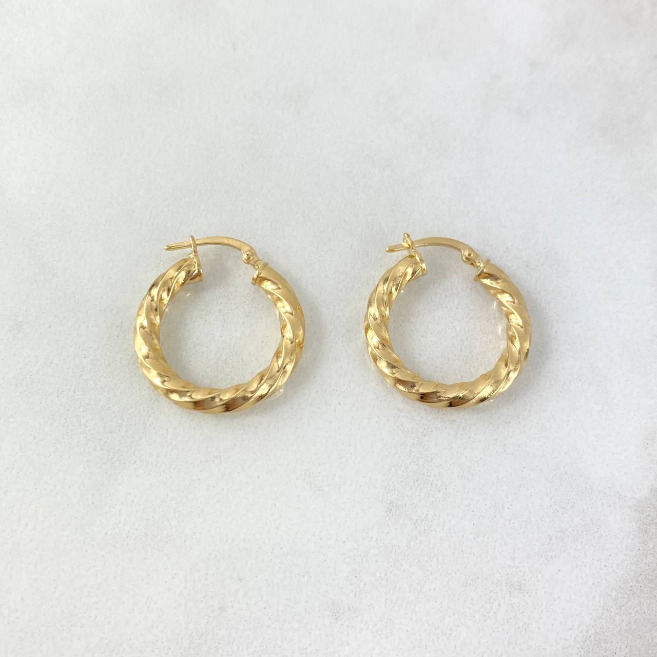Hoop Earrings Lupe 1.9gr / 2.1cm / Polished 18K Yellow Gold ©