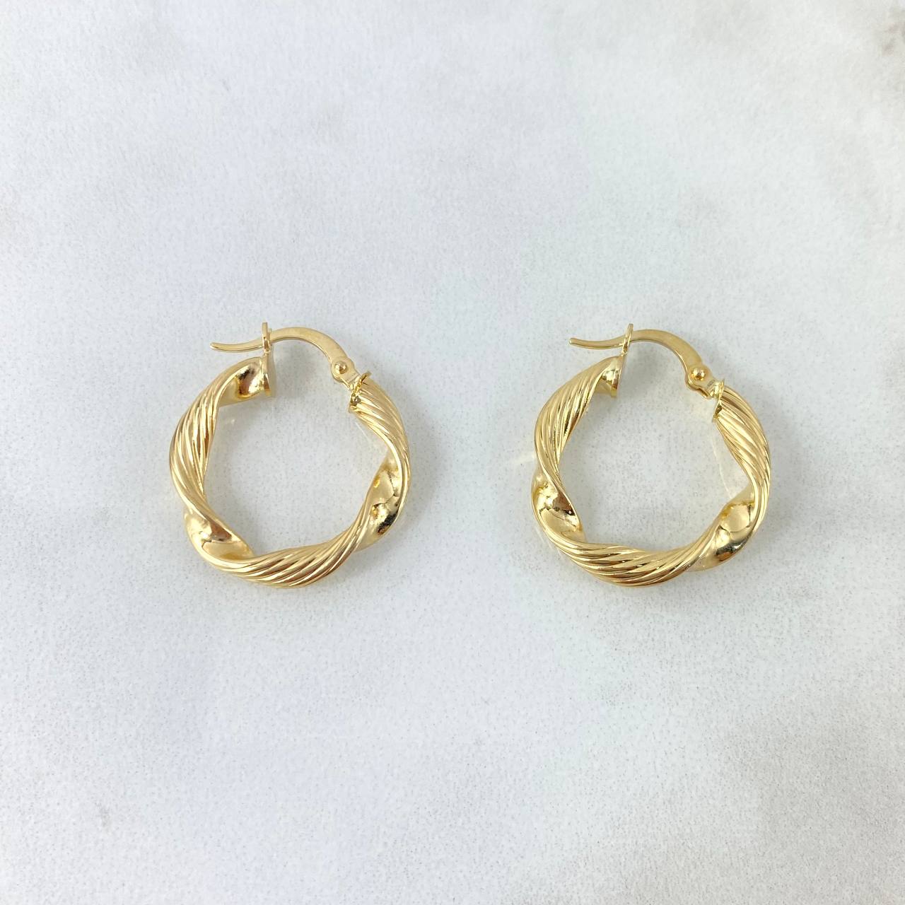 Hoop Earrings Weigh 2.4gr / 2.3cm / Striped Twisted Yellow Gold