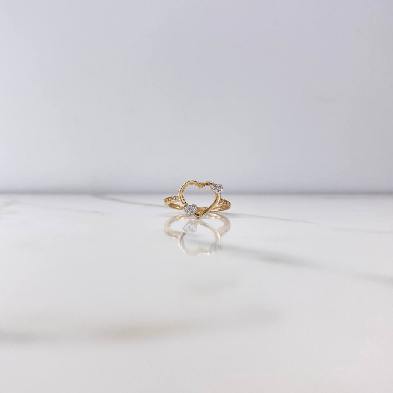 Heart Silhouette Ring 1.95gr / Size 6 1/2 / White Zircons Yellow Gold $