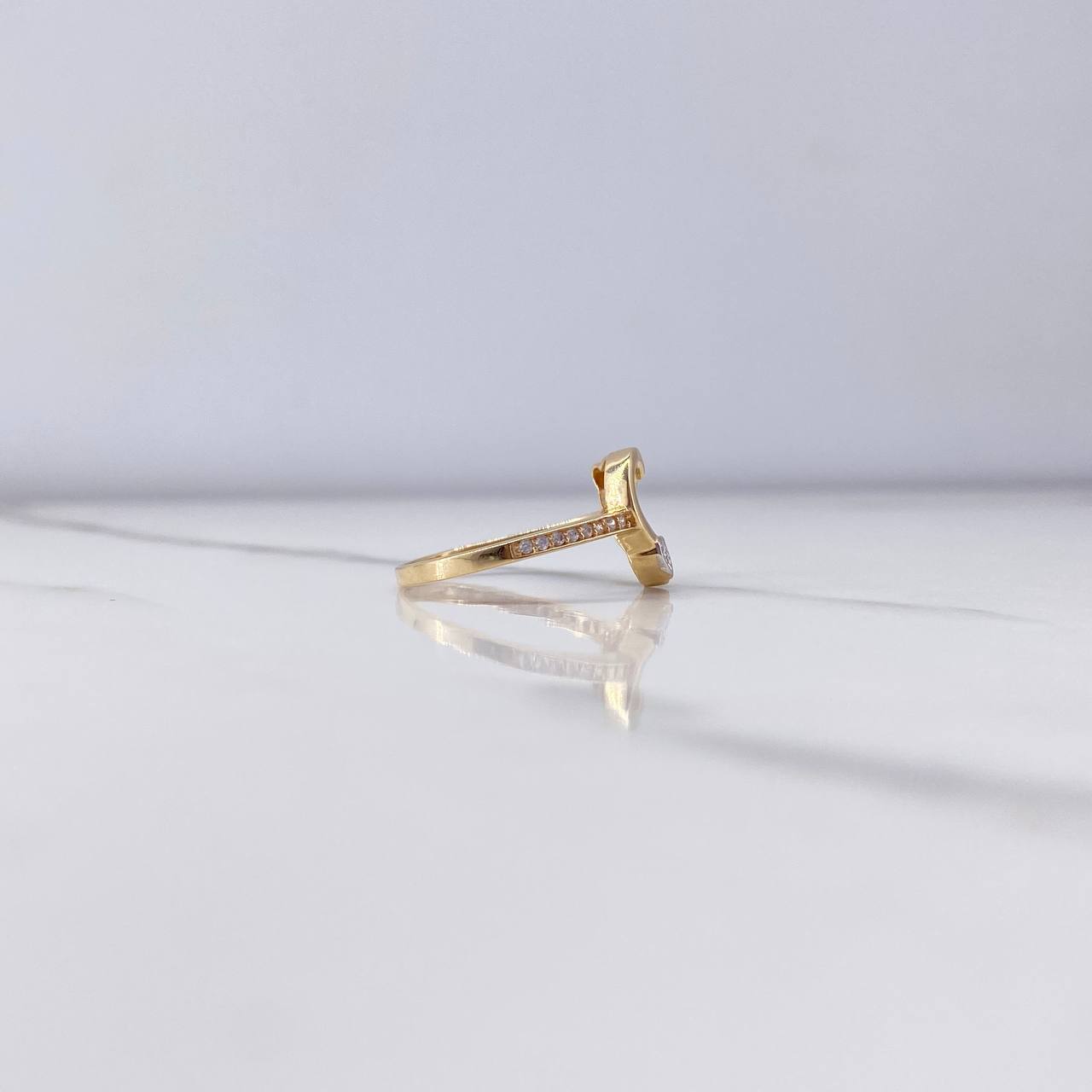 Heart Silhouette Ring 1.95gr / Size 6 1/2 / White Zircons Yellow Gold $
