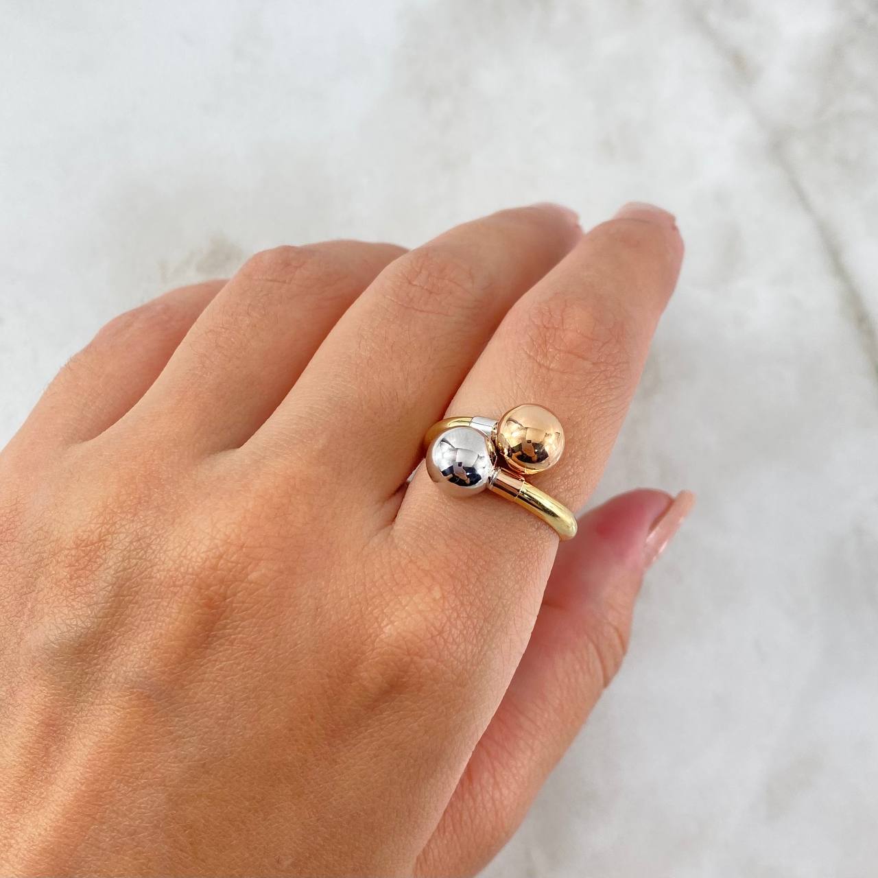 Anillo Tu y Yo 2.05gr / T8 / 8mm Bolas Lisas Tres Oros 18K