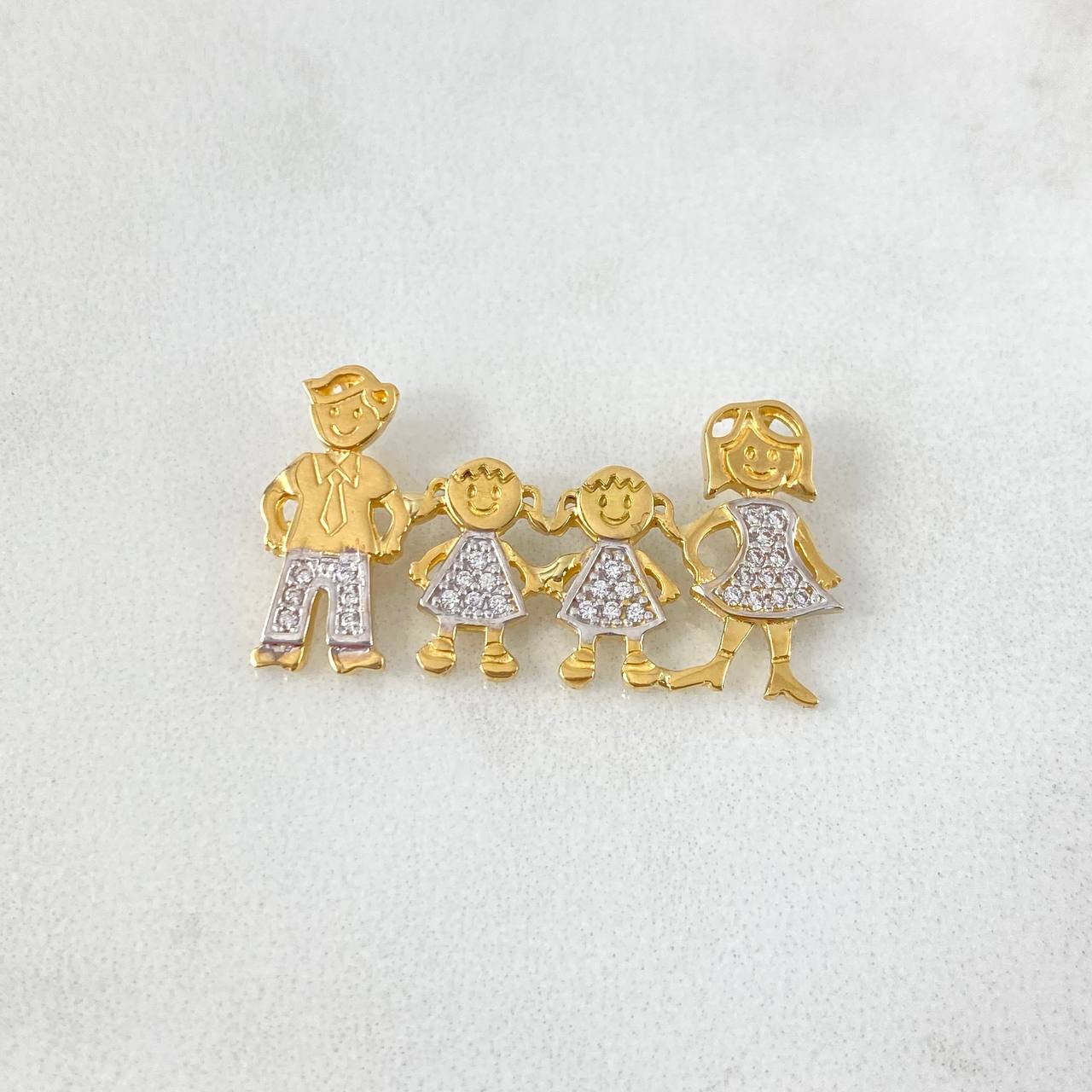 Charm Family 3.5gr / 3.1cm / Mom Dad and Daughters White Zircons Yellow Gold