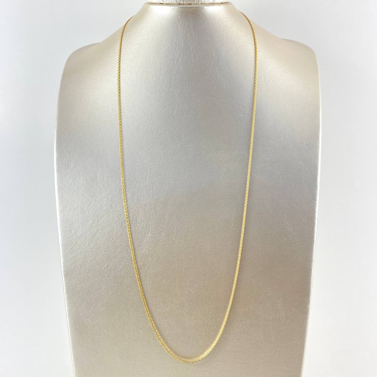 Cadena China 3.7gr / 27 1/2 in / 1.5mm Oro Amarillo +1 18K