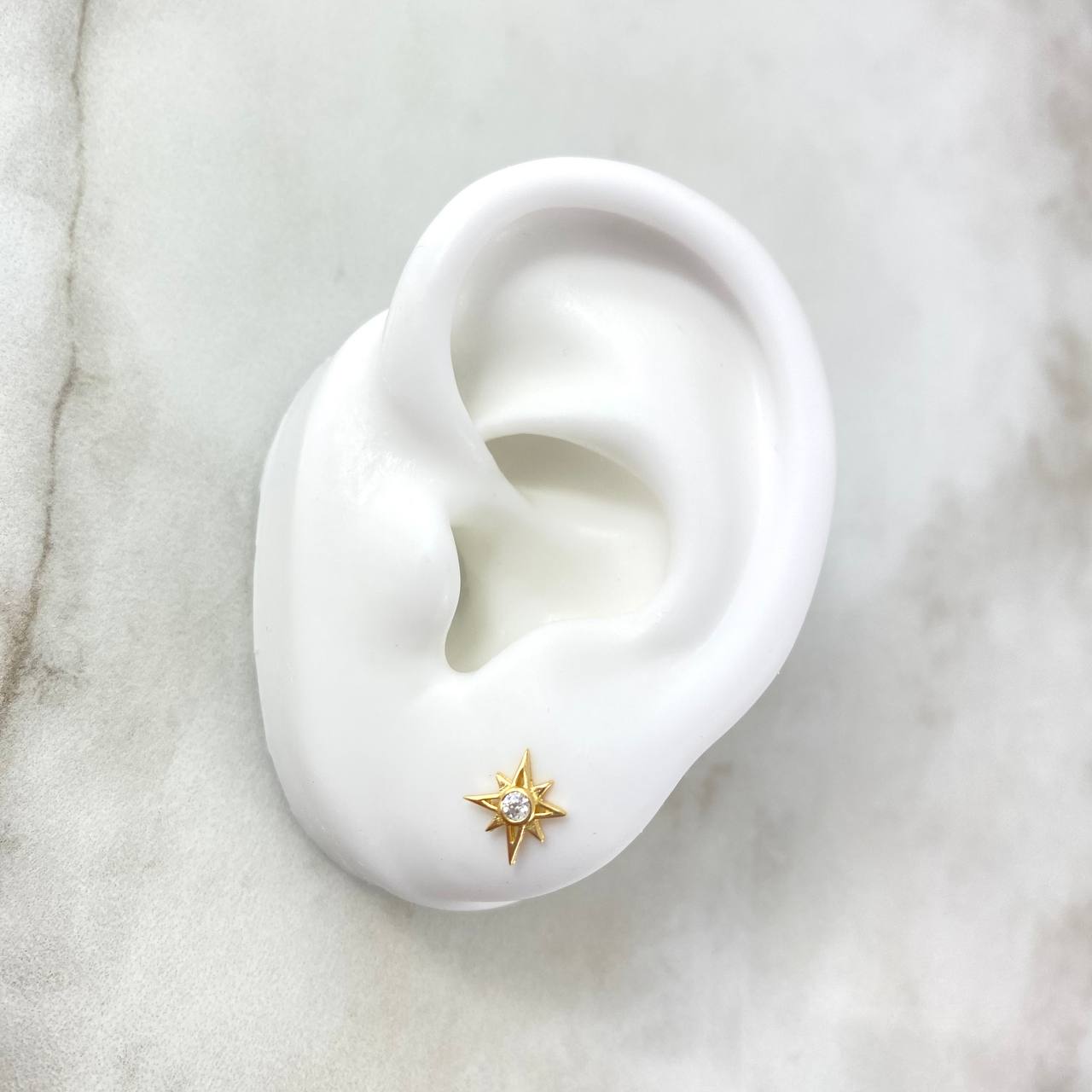 Stud Earrings Cardinal Star 0.85gr / 8mm / White Zircon 18K Yellow Gold