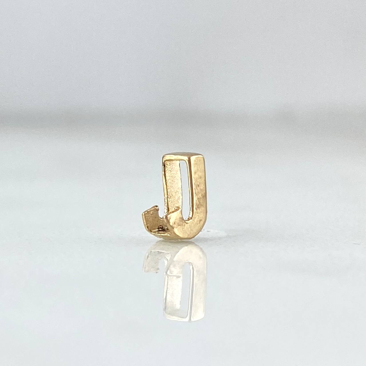 Herraje Letra J 0.2gr / 1/4 in / Oro Amarillo 18K