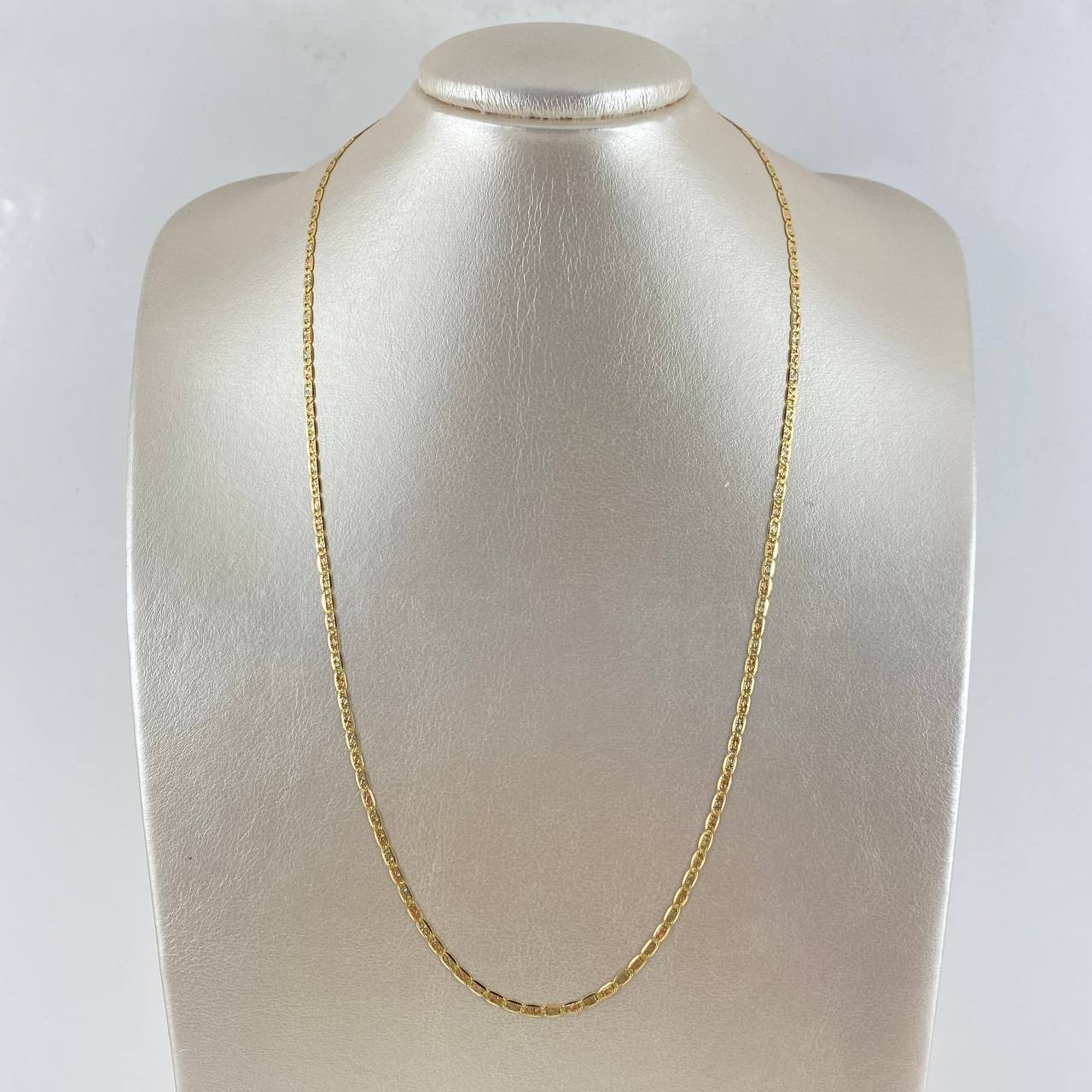 Cadena Plana 5.5gr / 50cm / 2.5mm Diamantada Tres Oros +3 18K ©
