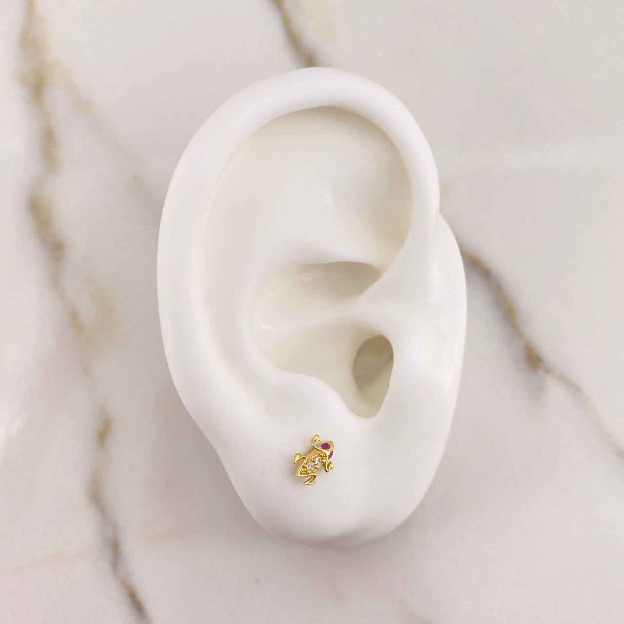 Stud Earrings Frog 0.7gr / White Fuchsia Zircons Yellow Gold $