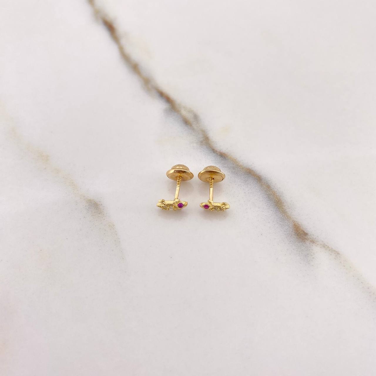 Stud Earrings Frog 0.7gr / White Fuchsia Zircons Yellow Gold $