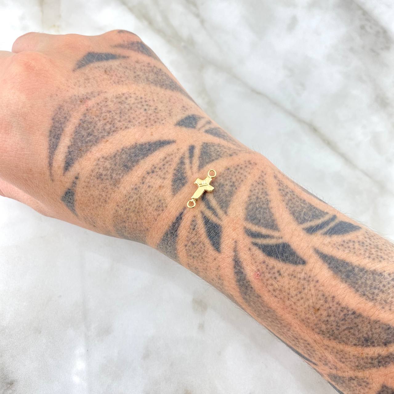 Charm Cross 0.35gr / 1.6cm / Yellow Gold Tape ©