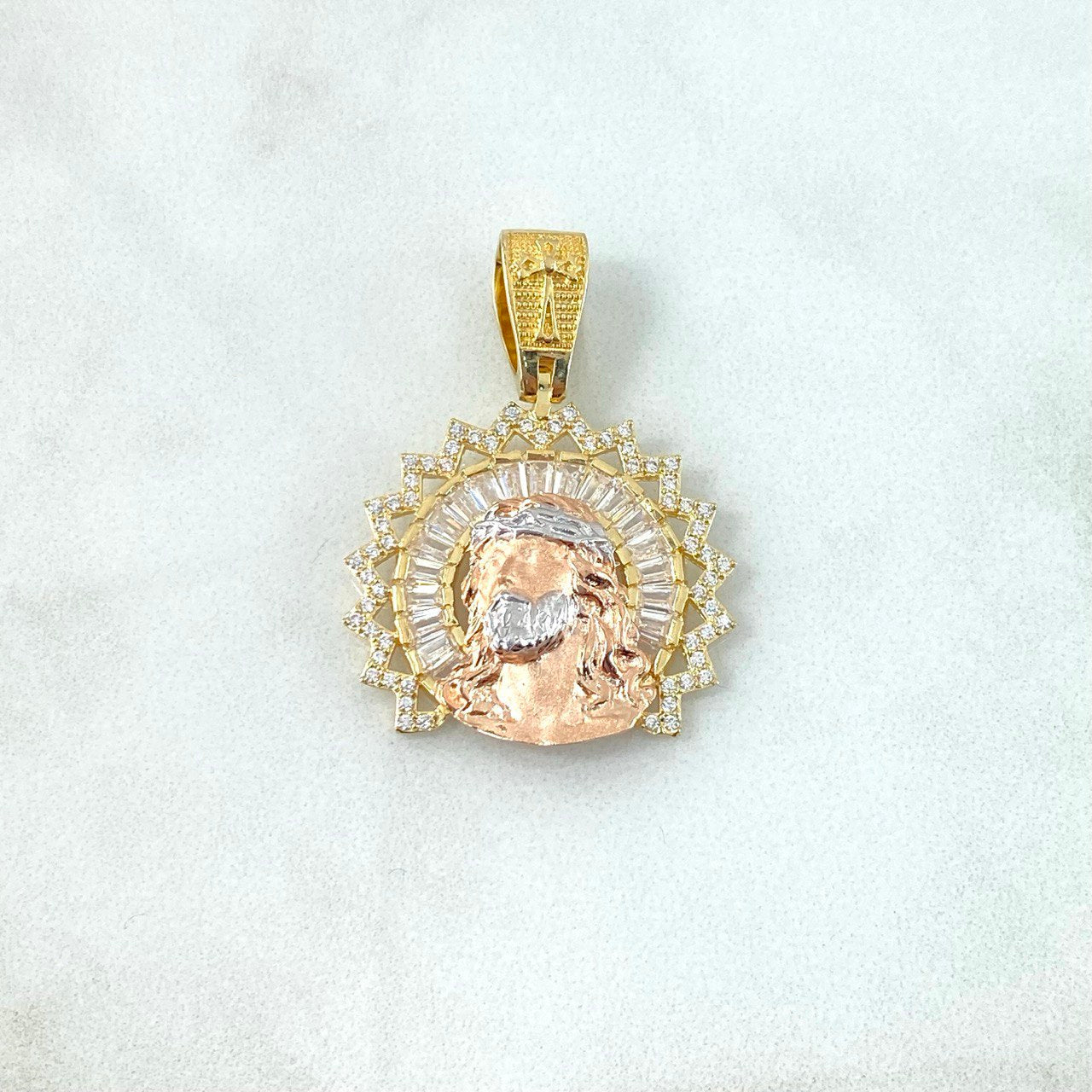 Dije Rostro Cristo 7.55 g / 1 1/4 in Tres Oros Amarillo Blanco 18K