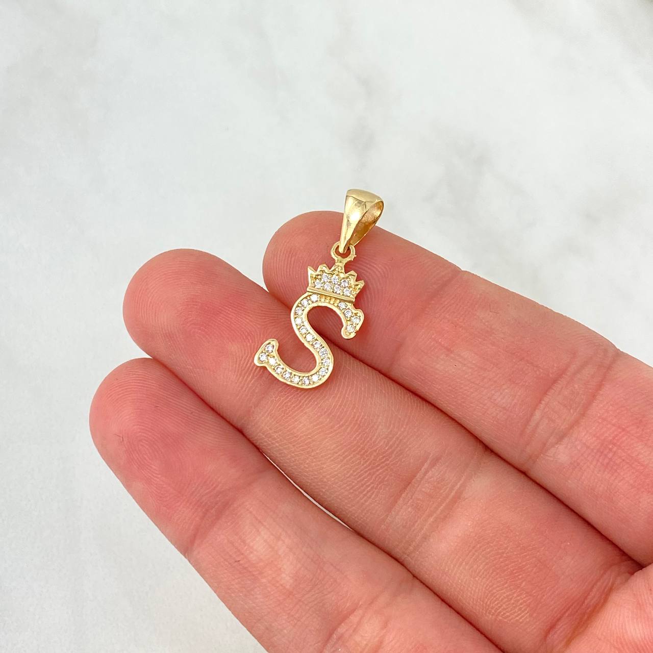 Pendant Crown Letter S 1.6gr / 2.5cm / 18K Yellow Gold