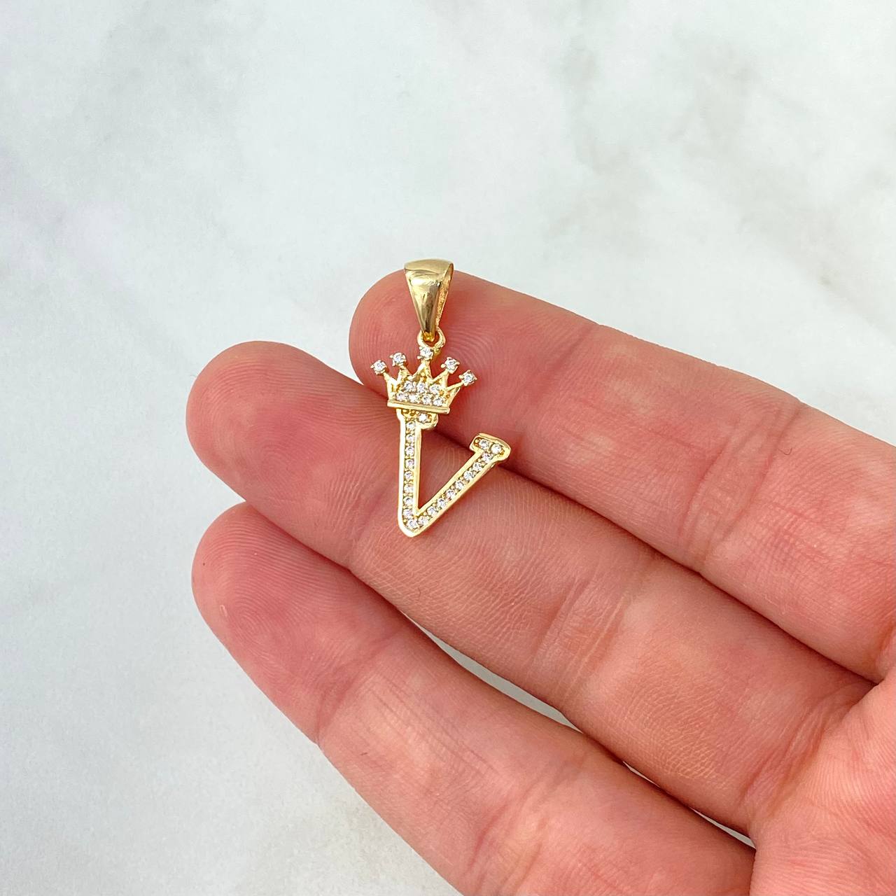 Pendant Letter V Crown 1.55gr / 2.6cm / White Zircons Yellow Gold ©