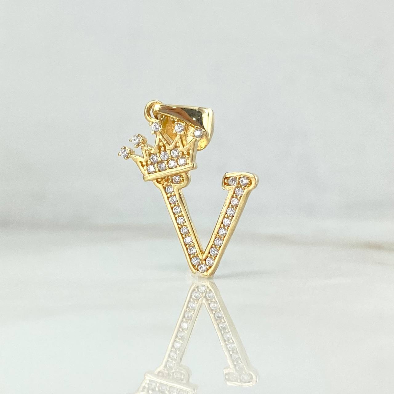 Pendant Letter V Crown 1.55gr / 2.6cm / White Zircons Yellow Gold ©