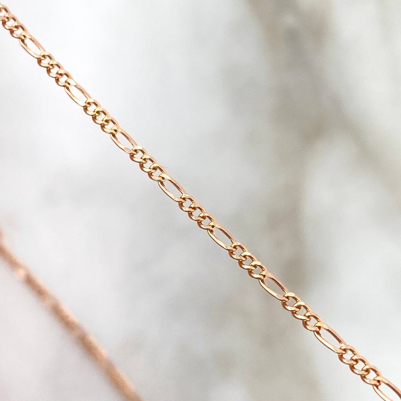 Figaro Chain 1.4gr / 45cm / 1.5mm Rose Gold +1 ©