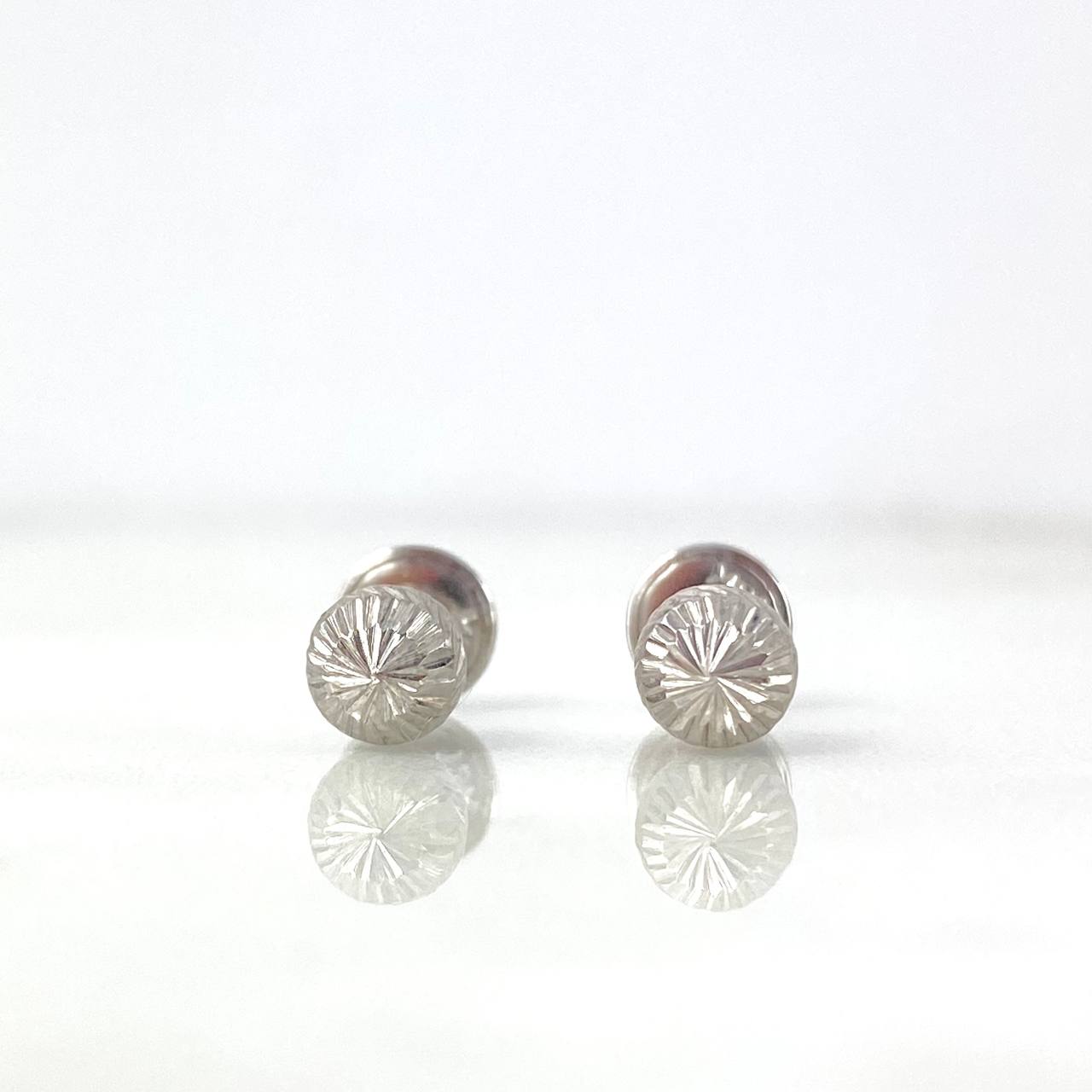 Topos Bola Diamantada 0.6 g / in / 5 mm Oro Blanco 18K