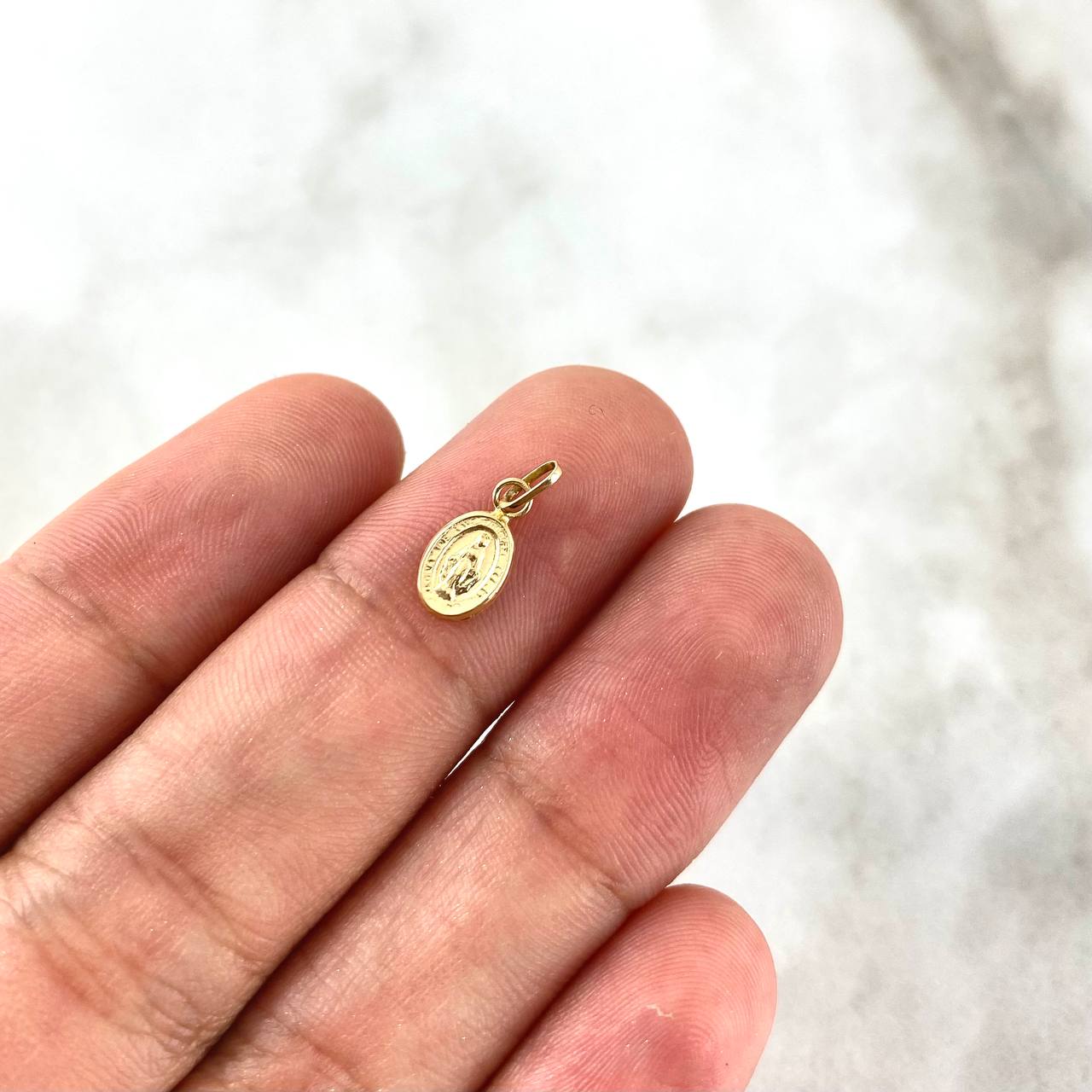 Pendant Milagrosa 0.3gr / 1cm / Yellow Gold Stamped