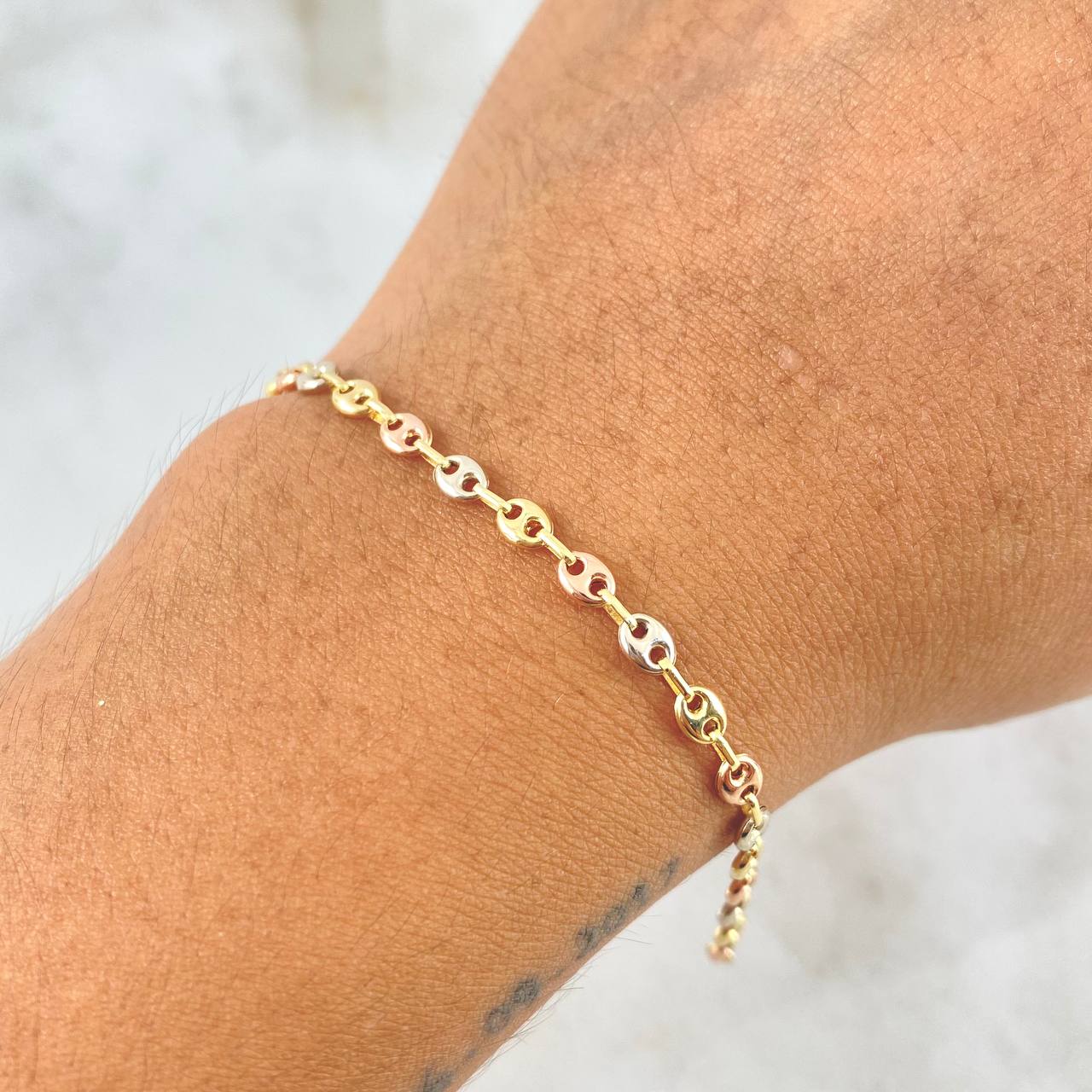 Bracelet GC 2.45gr / 7 3/4 in / Three Golds 18K