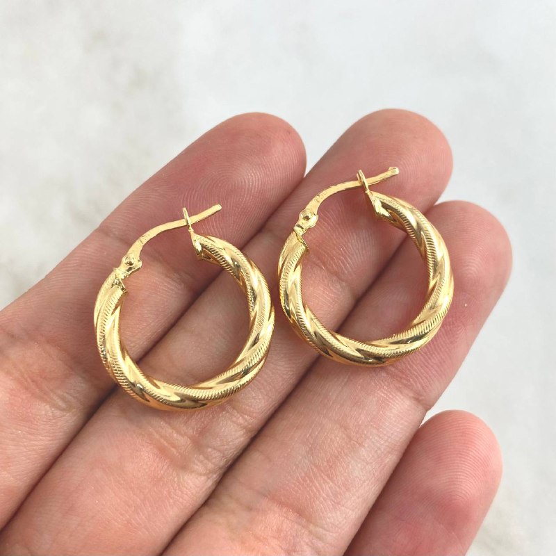 Candongas Sami 1.7gr / 1 in / Oro Amarillo 18K