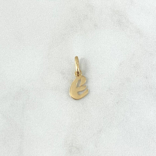 Pendant Letter E Cursive 0.45gr / 0.8in / 18K Gold ©