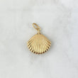 Dije Concha 5.45gr / 2.8cm / (Tipo Relicario) Oro Amarillo