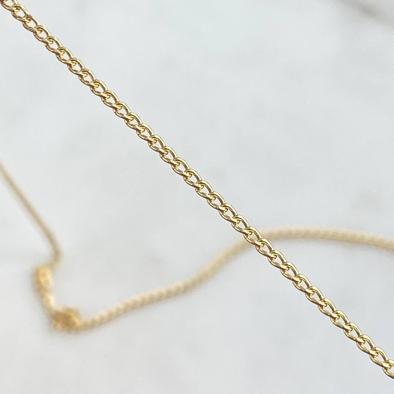 Cadena Cubana 2.65gr / 23 1/2 in / 1.7mm Oro Amarillo +1 18K *