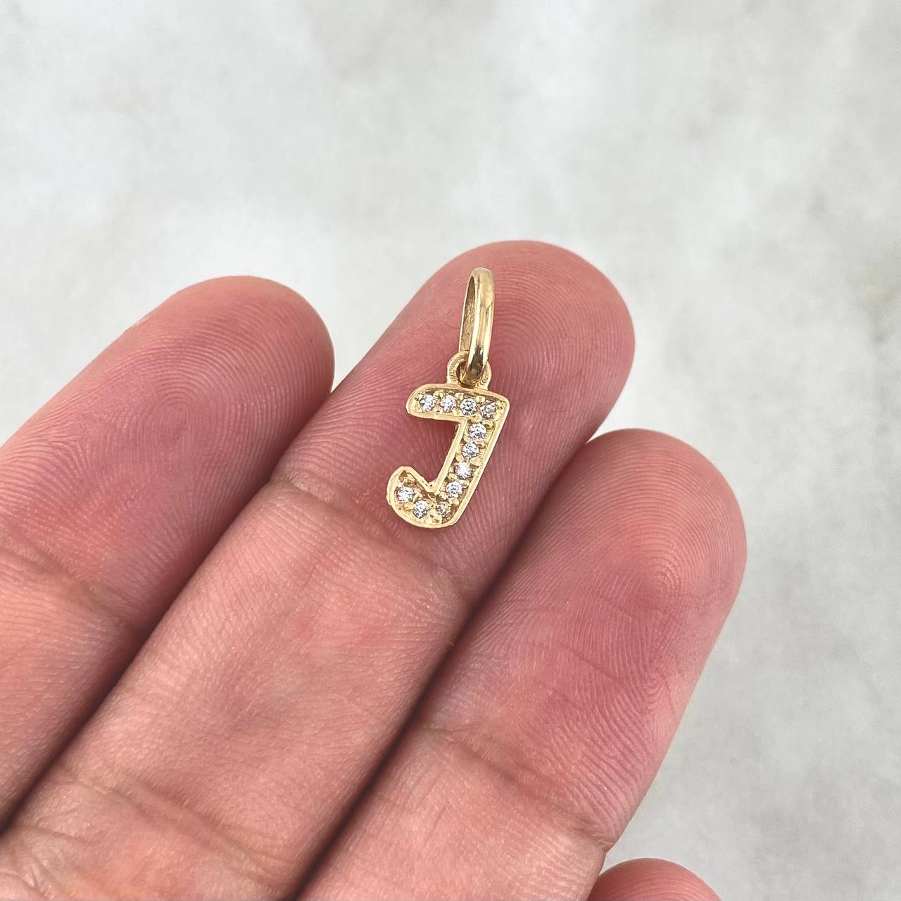 Pendant Letter J Italic 0.6gr / 1.6cm / White Zircons Yellow Gold