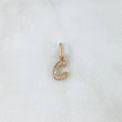 Dije Letra C Silueta 0.55gr / 1.6cm / Circones Blancos Oro Amarillo 18K ©