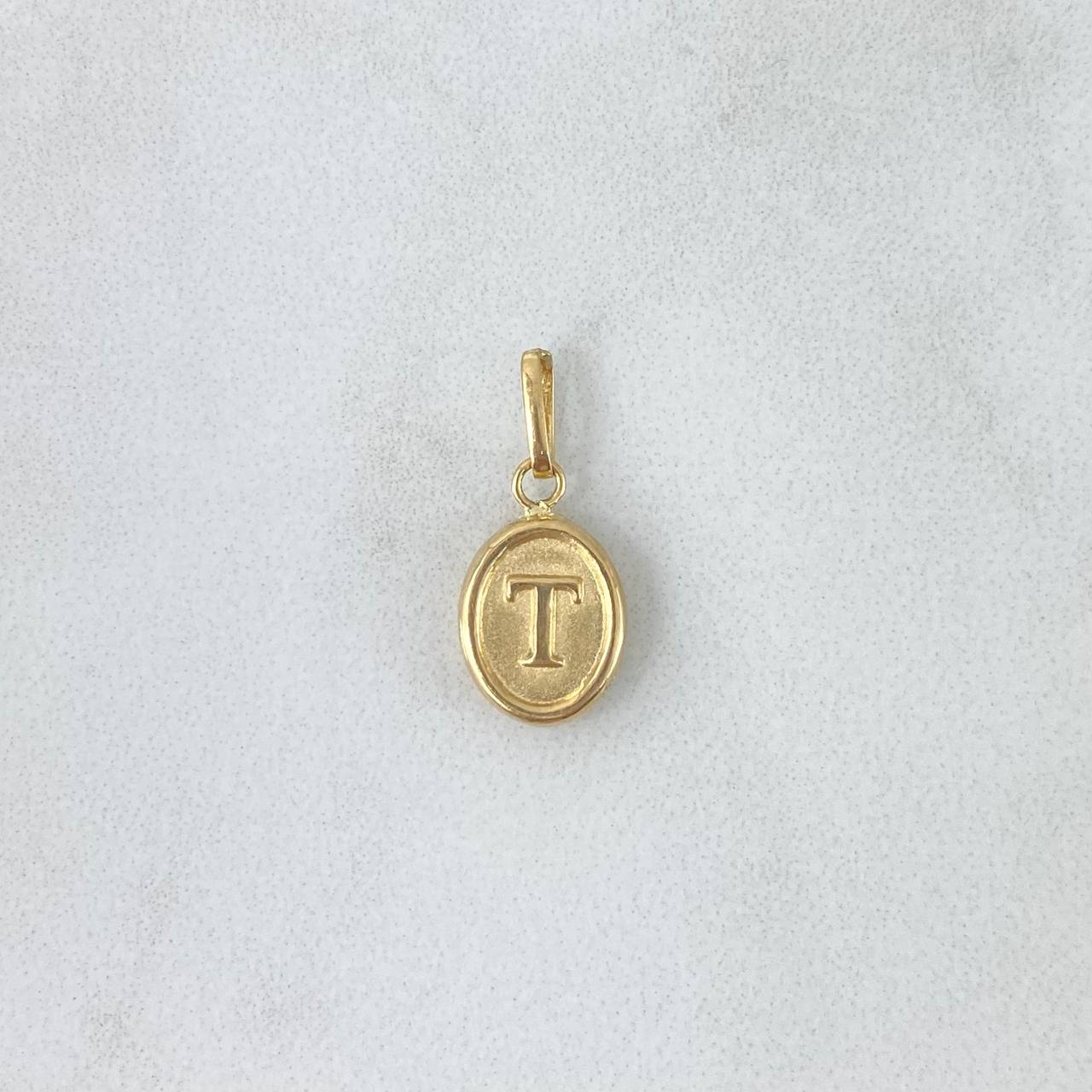 Pendant Oval T Letter 0.55gr / 1.8cm / Yellow Gold Stamped ©