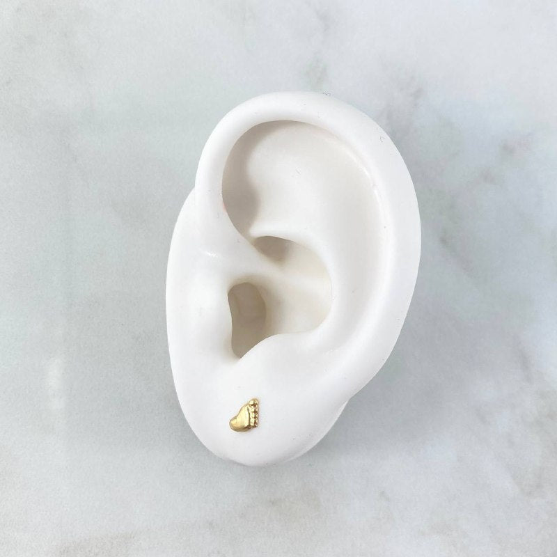 Stud Earrings Footprint Feet 0.5gr / 6.5mm Yellow Gold