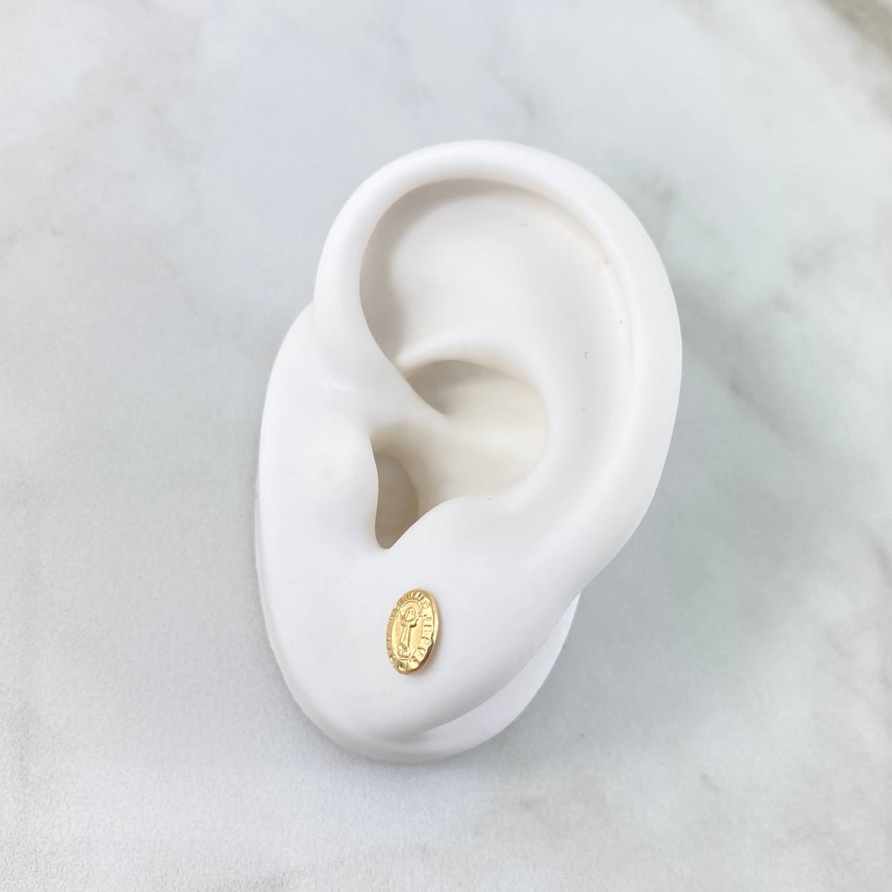 Divine Child Stud Earrings 0.65gr / 18K Gold