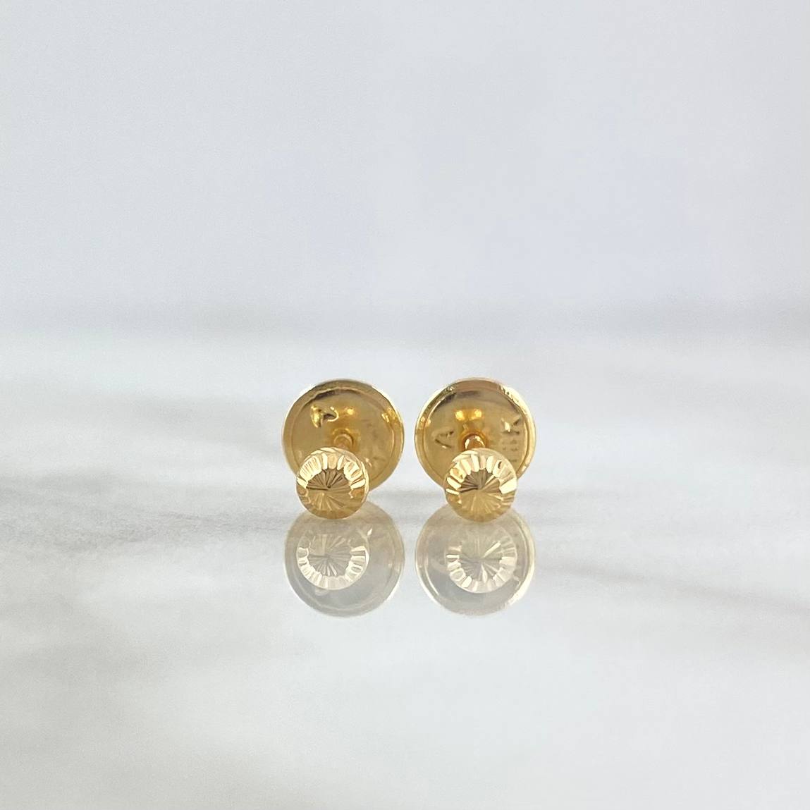 Stud Earrings Bead 0.55gr / 4mm Diamond Cut 18K Yellow Gold ©